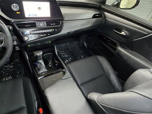 Certified 2023 Lexus ES 350 w/ Premium Package image 18