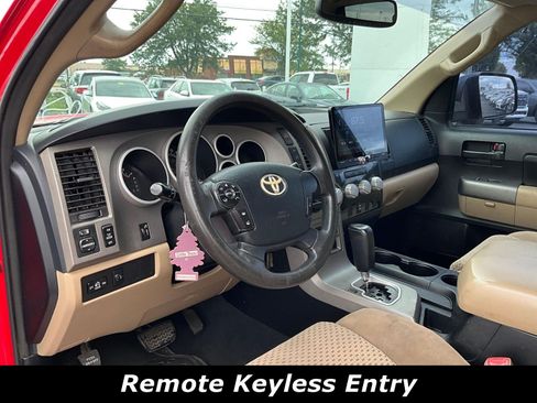 Used 2013 Toyota Tundra 2WD CrewMax w/ SR5 Pkg image 16