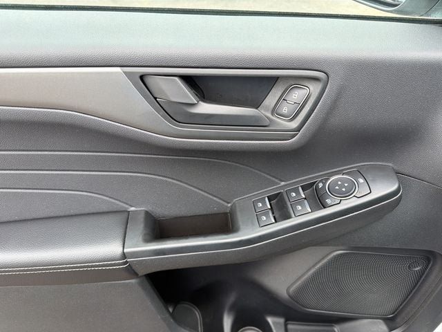 Used 2025 Ford Escape Active AWD/4WD image 8