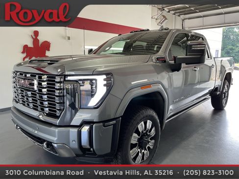 New 2026 GMC Sierra 2500 Denali w/ Denali Reserve Package AWD/4WD image 1