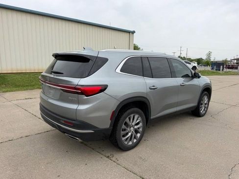 Used 2025 Buick Enclave Preferred w/ Trailering Package, 5000 lbs. image 3