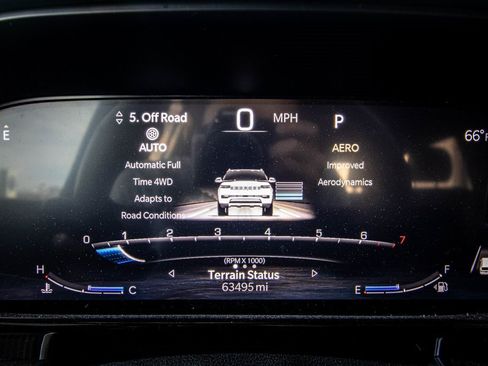 Used 2022 Jeep Grand Wagoneer Series II image 2