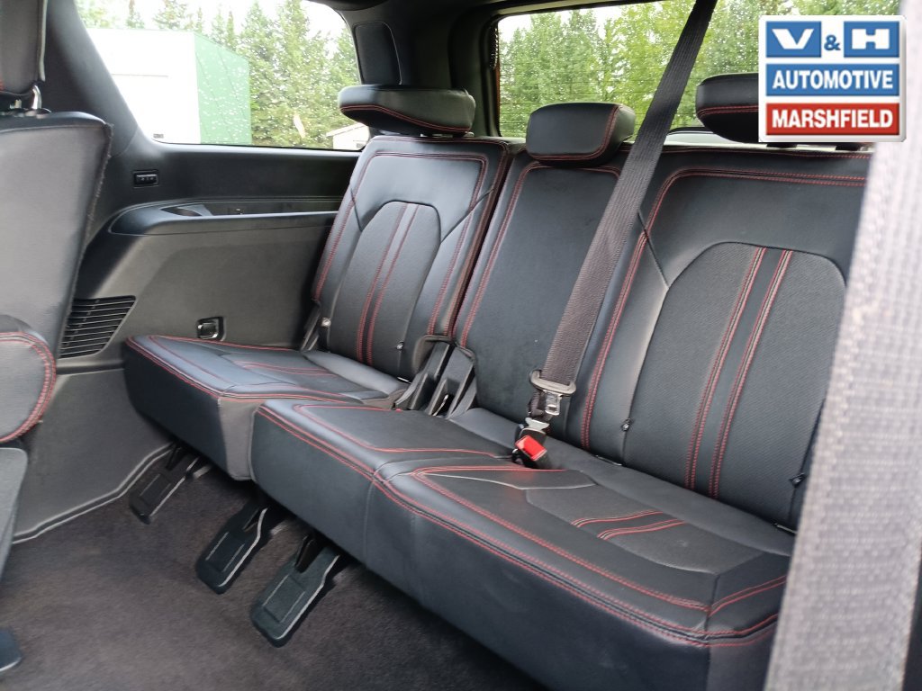 Used 2023 Ford Expedition Limited AWD/4WD image 29