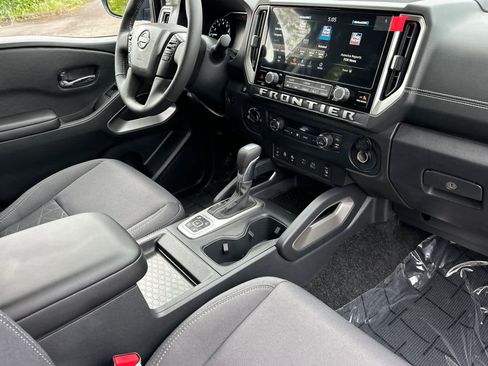 New 2026 Nissan Frontier SV AWD/4WD image 15