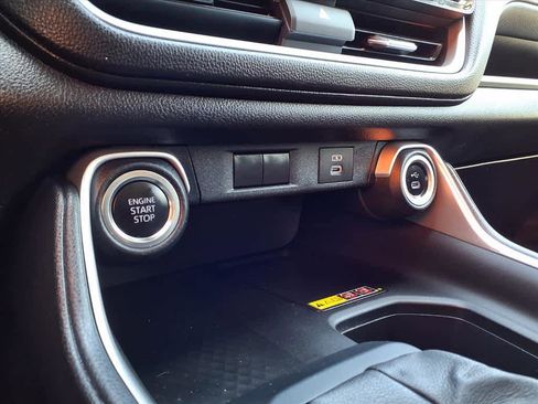 Used 2025 Toyota Grand Highlander FWD image 11