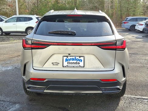 Used 2025 Lexus NX 250 AWD w/ Premium Package image 9