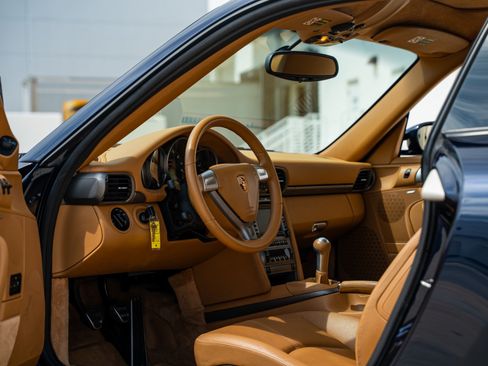 Used 2008 Porsche 911 Carrera RWD image 11