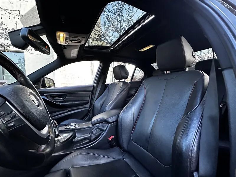 Used 2012 BMW 335i Sedan RWD image 28