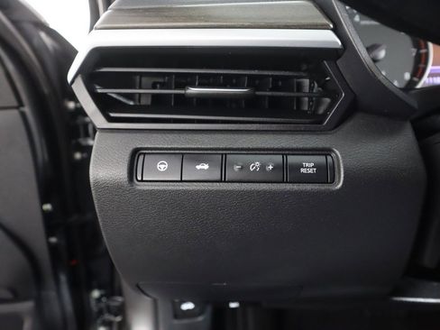 Used 2023 Nissan Altima 2.5 SV w/ SV Premium Package image 39