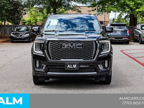Used 2023 GMC Yukon Denali Ultimate AWD/4WD image 11