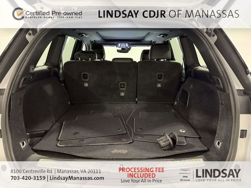 Certified 2024 Jeep Grand Cherokee Summit w/ Luxury Tech Group V AWD/4WD image 15