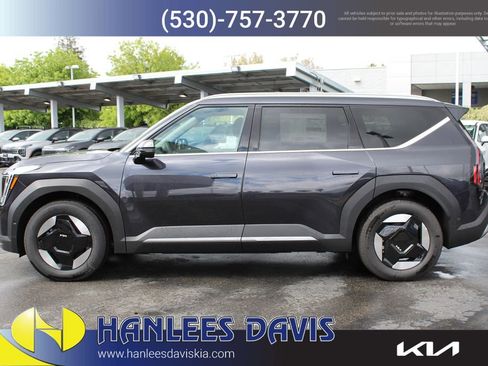 New 2026 Kia EV9 Wind AWD/4WD image 2