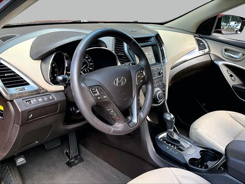 Used 2017 Hyundai Santa Fe Sport FWD image 17