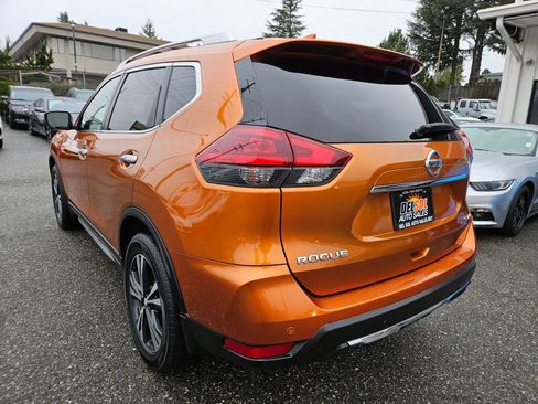Used 2019 Nissan Rogue SV w/ Sun & Sound Touring Package image 15