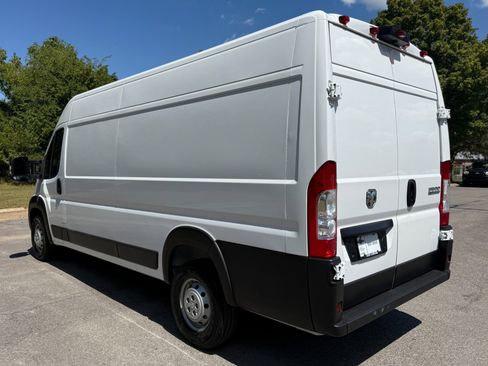Used 2023 RAM ProMaster 3500 w/ Convenience Group image 3