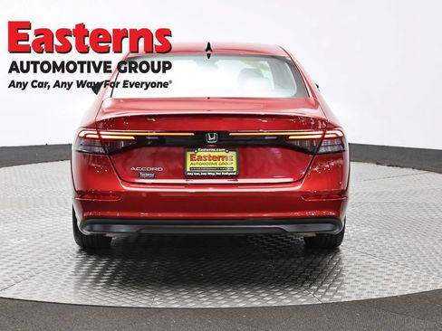 Used 2025 Honda Accord SE image 6