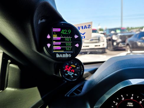 Used 2018 Chevrolet Camaro ZL1 image 40