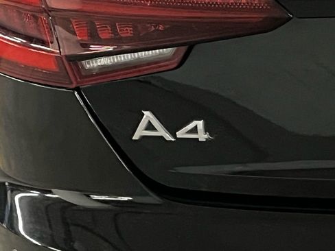 Used 2019 Audi A4 2.0T Premium image 33