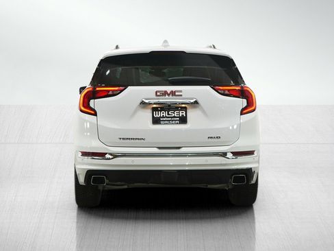 Used 2018 GMC Terrain Denali w/ GMC Pro Grade Package AWD/4WD image 4