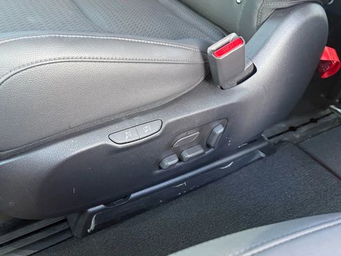 Used 2025 Kia Carnival SX Prestige FWD image 35