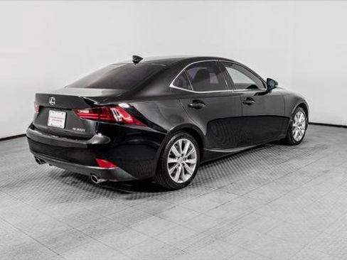 Used 2016 Lexus IS 200t RWD image 8