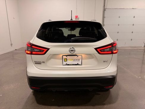 Used 2020 Nissan Rogue Sport SV FWD image 6