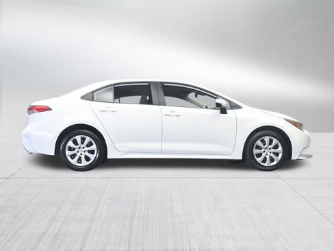 Used 2024 Toyota Corolla LE image 60