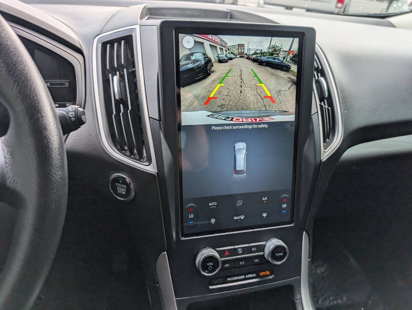 Used 2024 Ford Edge SE w/ Black Appearance Package AWD/4WD image 23