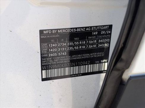 Certified 2025 Mercedes-Benz EQB 300 4MATIC image 25