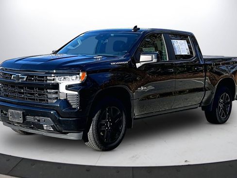 Used 2024 Chevrolet Silverado 1500 RST image 4