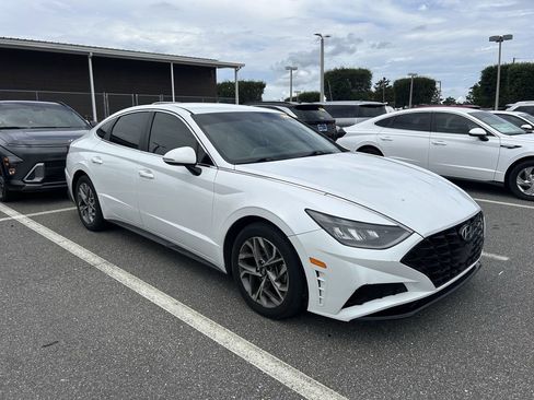 Used 2020 Hyundai Sonata SEL FWD image 2