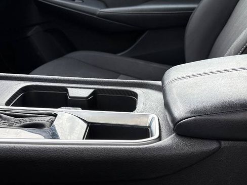 Certified 2024 Nissan Sentra SV FWD image 20