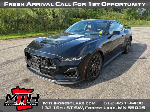 Used 2024 Ford Mustang GT Premium w/ GT Performance Package RWD image 4