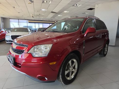 Used 2012 Chevrolet Captiva Sport LT FWD image 3