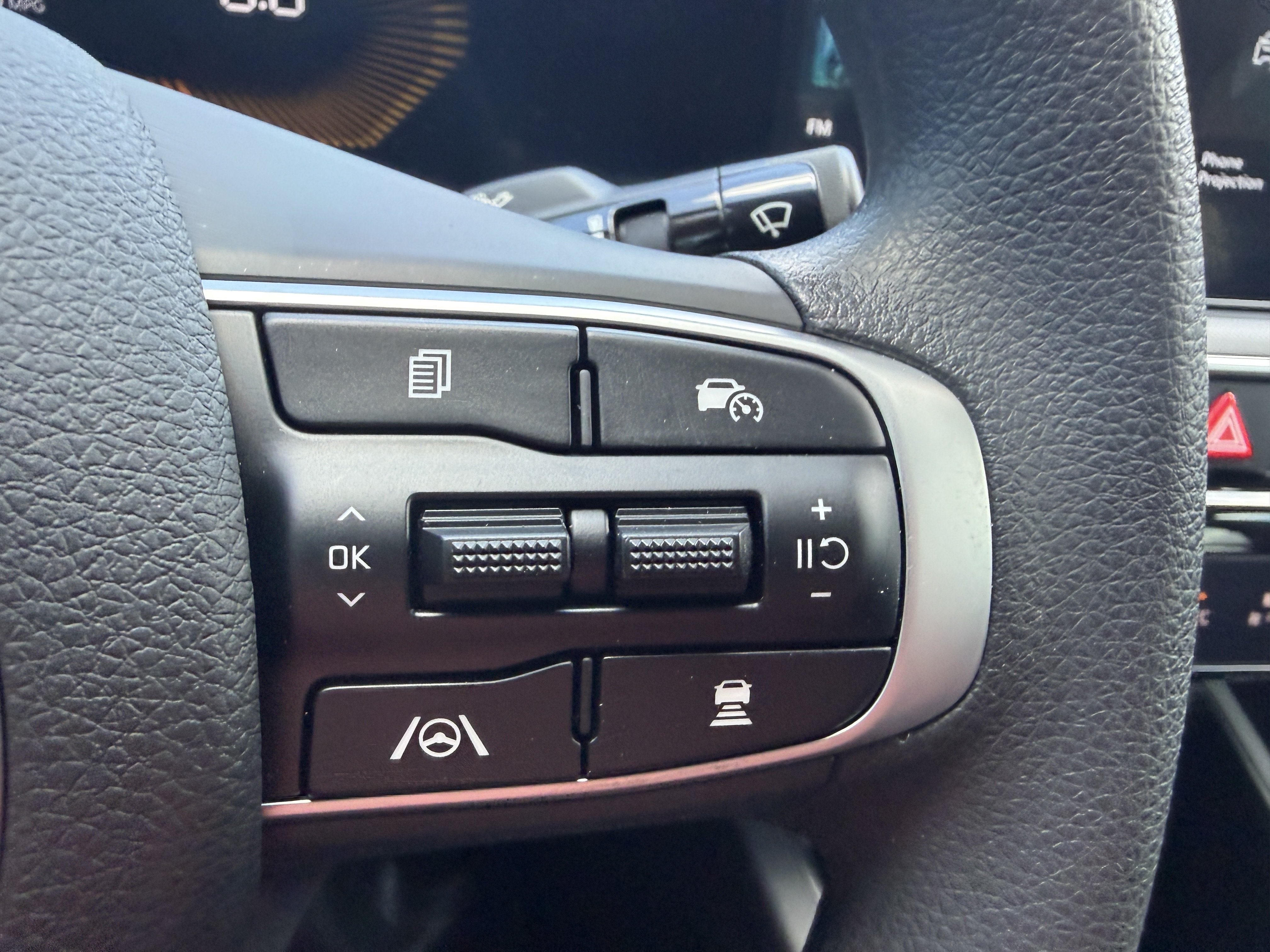 New 2026 Kia K5 LXS FWD image 26