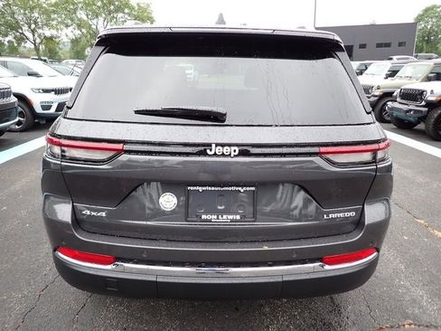 New 2025 Jeep Grand Cherokee Laredo X w/ Luxury Tech Group I image 4