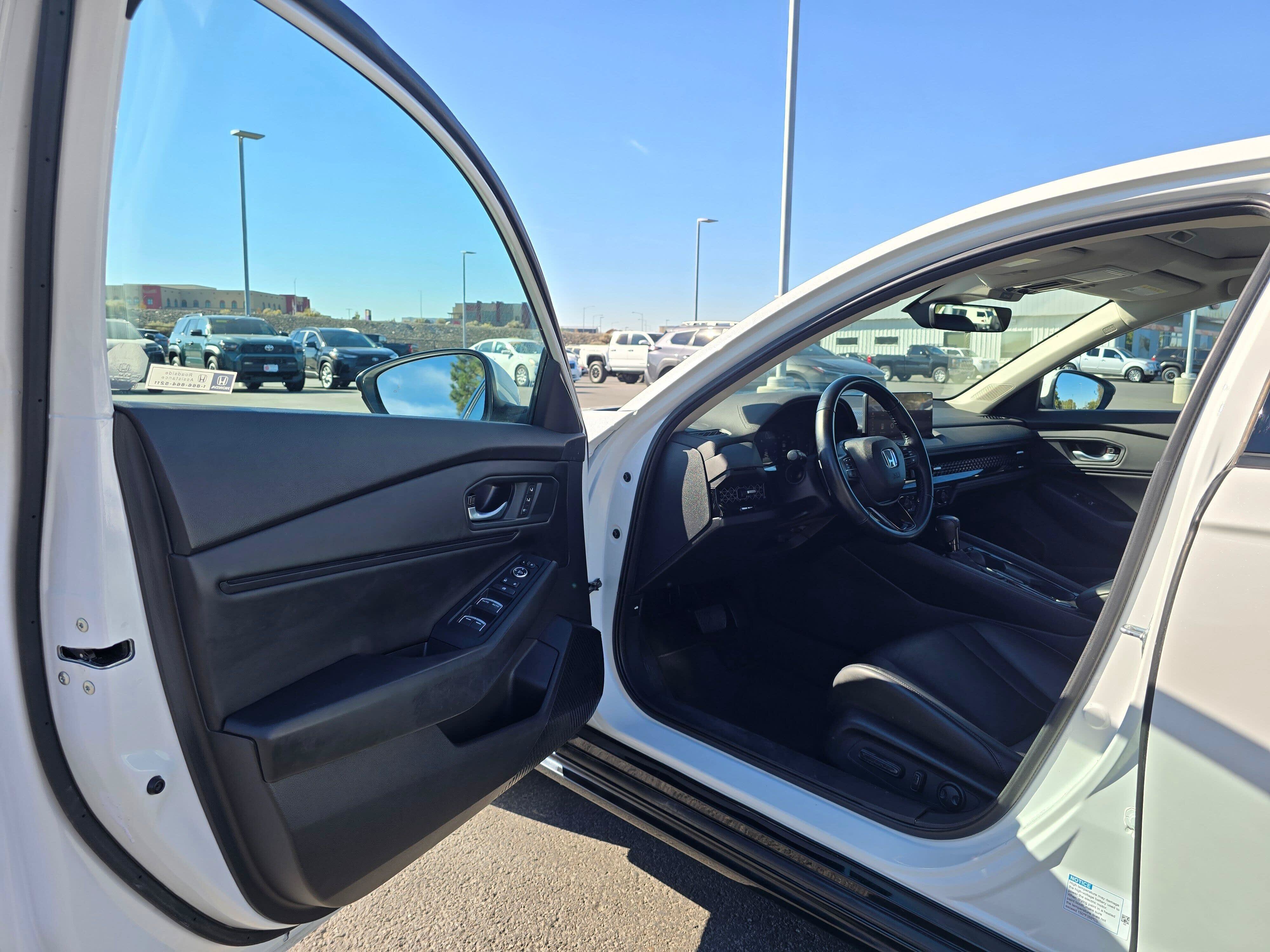 Used 2023 Honda Accord EX-L image 18