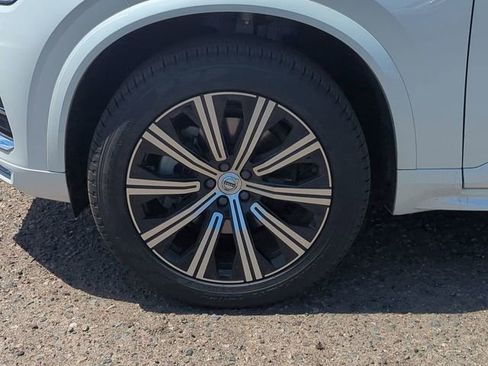 Certified 2025 Volvo XC90 B6 Core AWD/4WD image 11