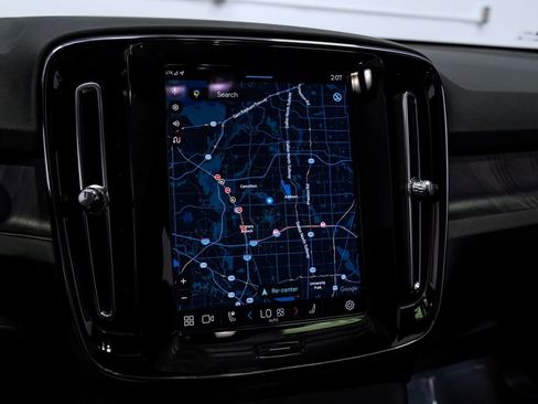 Used 2023 Volvo C40 P8 Recharge Ultimate image 26