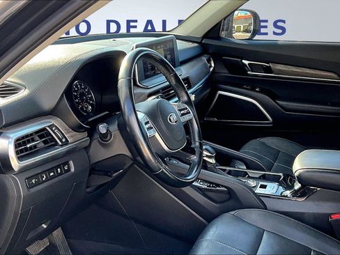 Used 2020 Kia Telluride EX w/ Towing Package image 17