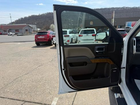 Used 2018 GMC Sierra 1500 SLT w/ Texas SLT Premium Package image 21