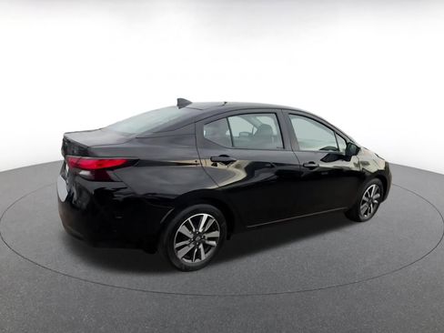Used 2025 Nissan Versa SV image 15