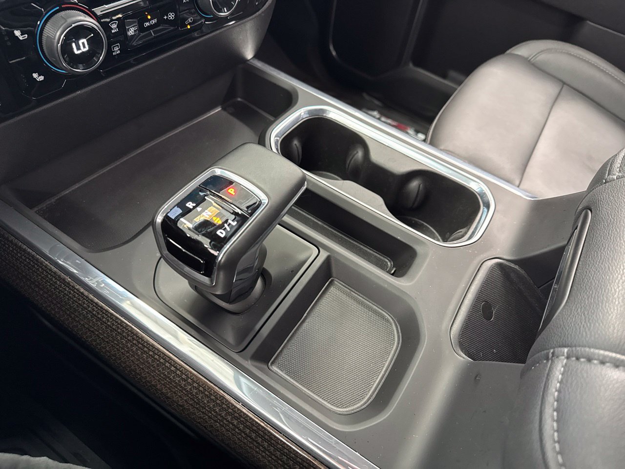 Used 2025 Chevrolet Silverado 1500 RST AWD/4WD image 28