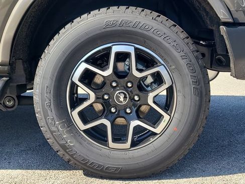New 2026 Ford Bronco Outer Banks AWD/4WD image 8