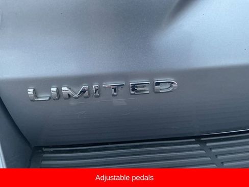 Used 2020 Ford Expedition Limited image 20