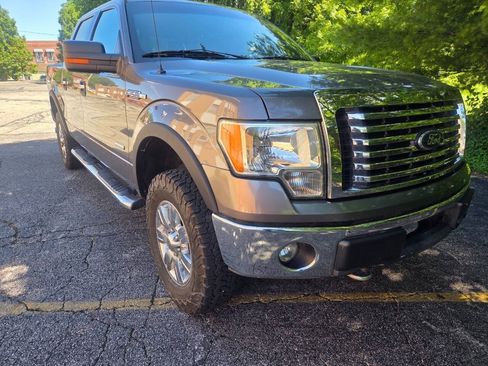 Used 2012 Ford F150 XLT AWD/4WD image 2