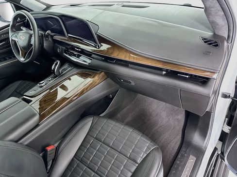 Used 2024 Cadillac Escalade Sport Platinum w/ LPO, ONYX Package AWD/4WD image 18