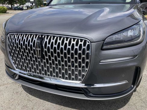 New 2025 Lincoln Corsair FWD w/ Equipment Group 101A image 10