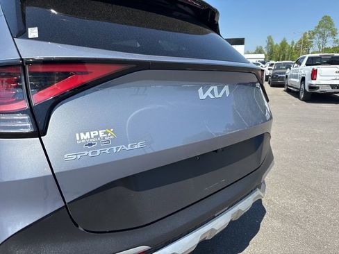 Used 2023 Kia Sportage EX image 30
