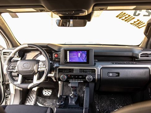 Used 2025 Toyota Tacoma TRD Sport image 35